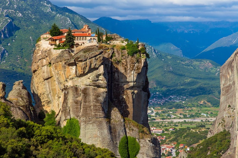 Meteora one week in Greece itinerary