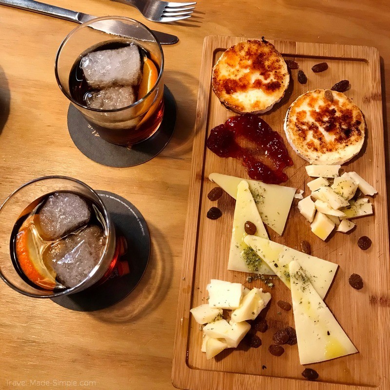 what to do in Malaga Spain eating tapas