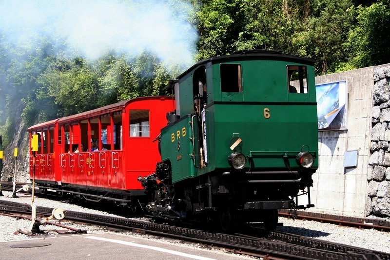 5 days in Switzerland itinerary Bernese Oberland Brienz Rothornbahn